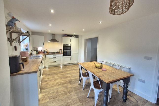 9, Tower Road, Somerset photo 3