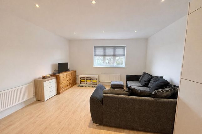 3, Deacon House 16-18, Littleton Road, Ashford photo 3