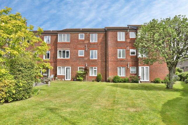 2 Bedroom Flat in BH15 1UQ
