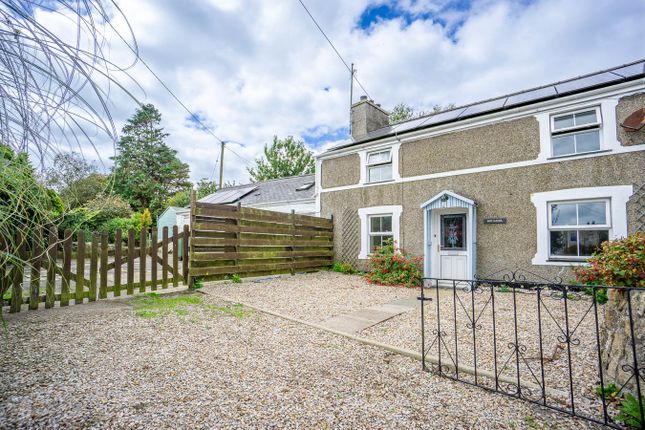 3-bed house on Siop Ganol, Pwllheli, £275,000