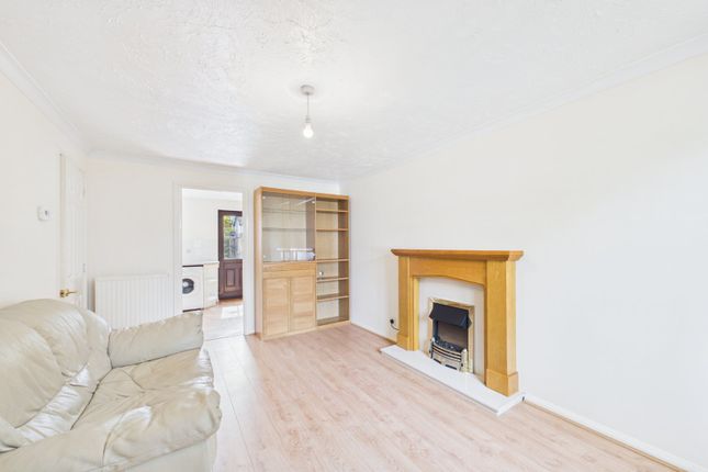 31, Waterhouse Mead, Sandhurst photo 3