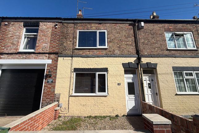 2-bed terraced on 38, St. Johns Walk, Bridlington, £90,000