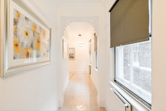 Flat 28, Palace Mansions, Earsby Street, London photo 4