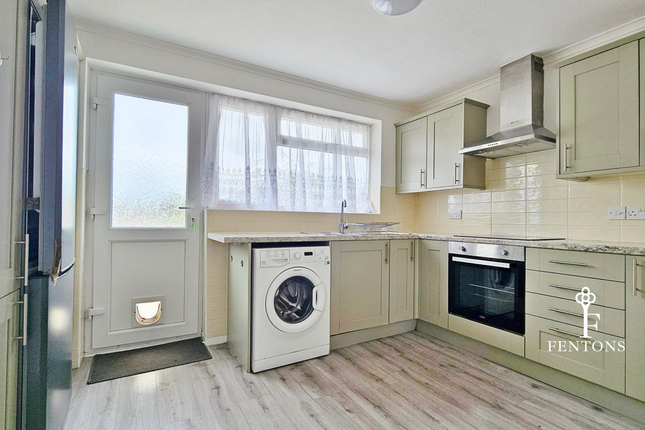 33, Garden Road, Walton On The Naze photo 3