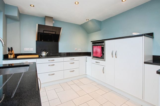 15, Ontario Drive, Nottingham photo 4