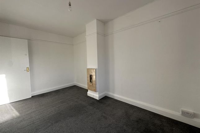 Ruislip Road, Greenford photo 3