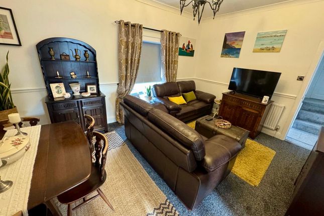 1 Edward Street, Porth photo 4