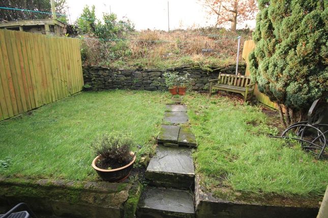 70, Wharncliffe Drive, Bradford photo 4