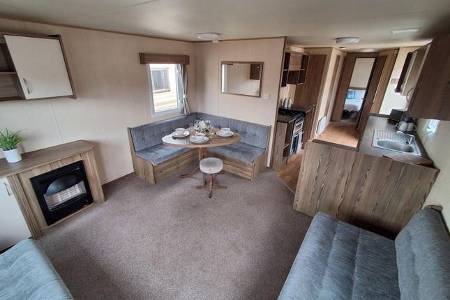 ABI Horizon, Coopers Beach Holiday Park, Church Lane, Colchester photo 3