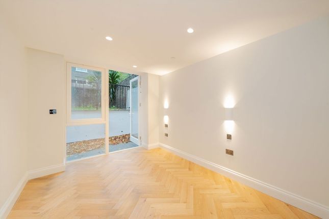 Avonmore Road, London photo 4