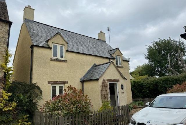 Thumbnail Detached house to rent in The Wern, Lechlade