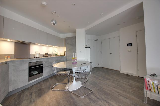 Flat for sale in South Street, Enfield