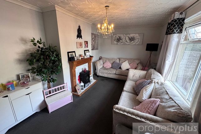 46, Tynybryn Road, Rhondda Cynon Taff photo 3