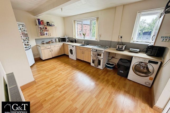 83 Greenfields Road, Kingswinford photo 4