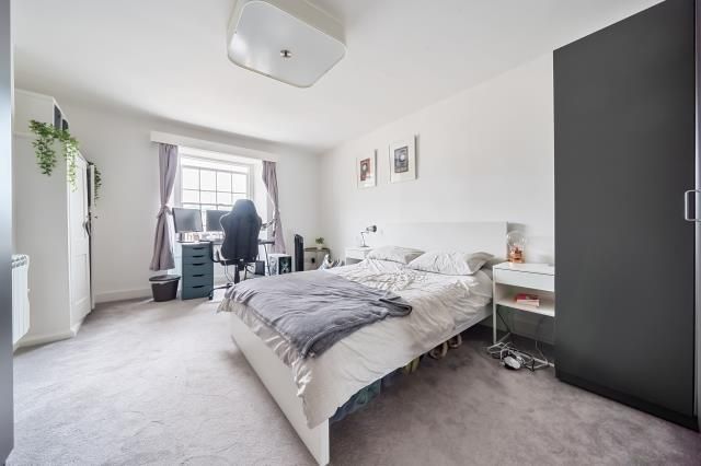 Flat A, 79, High Street, Witney photo 4
