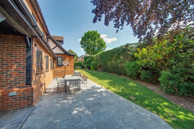 Detached house for sale in Abbey View, Radlett