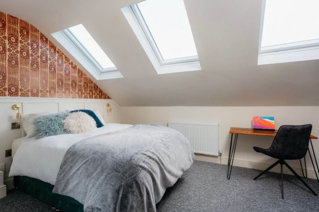 15, Russell Rise, Luton photo 5