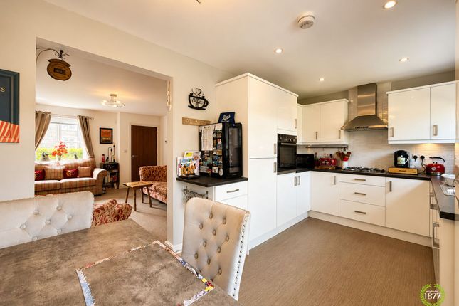 18 Stanhill Road, Accrington photo 4