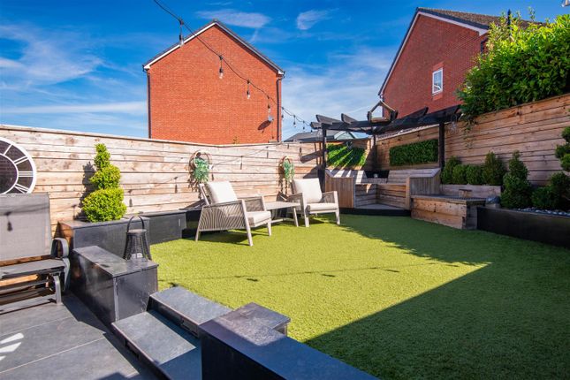 14, Suffolk Court, Chorley photo 4