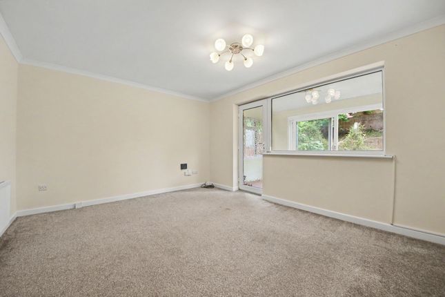60a Glen Road, Southampton photo 2