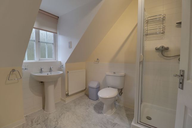 Ensuite To Master Bedroom