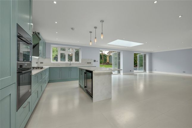 4, Fairlawn Close, Esher photo 5