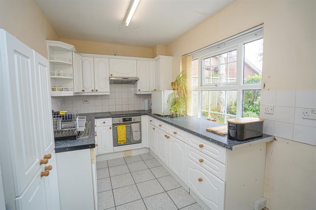 1 Bayview Court, Bay View Road, Bideford photo 3