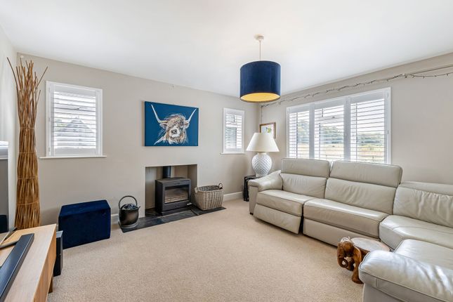 1 Summerhurst, Union Lane, Thatcham photo 2