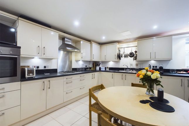 Flat for sale in Sonnet Court, Tennyson Road, Worthing