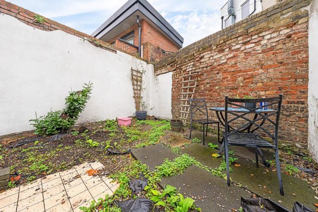 Flat 1, 137, Dulwich Road, London photo 2