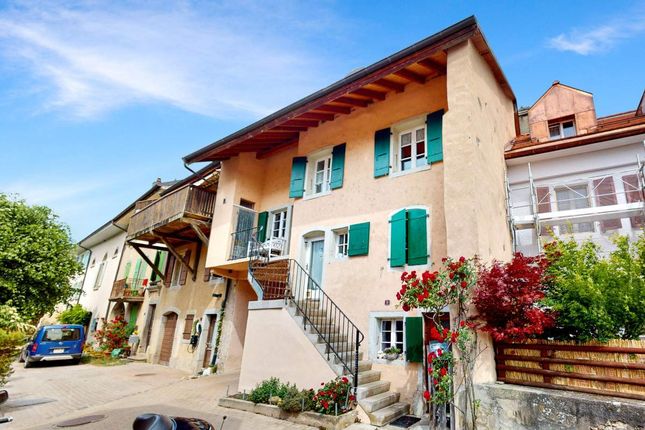 Villa for sale in Villars-Sous-Yens, Canton De Vaud, Switzerland
