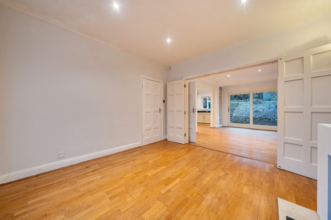 19, Princes Rise, London photo 4