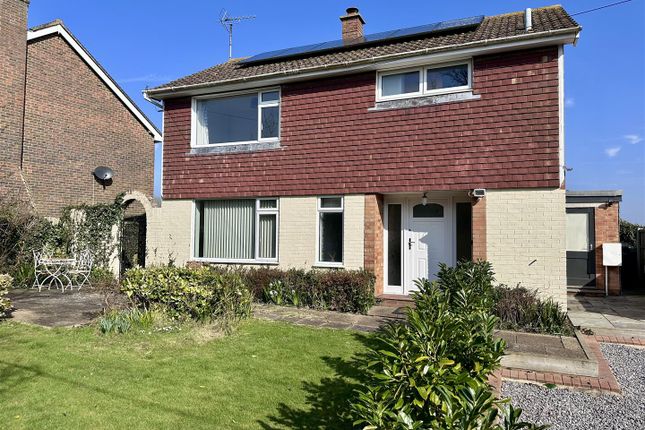 Thumbnail Detached house to rent in Wye Road, Boughton Lees, Ashford