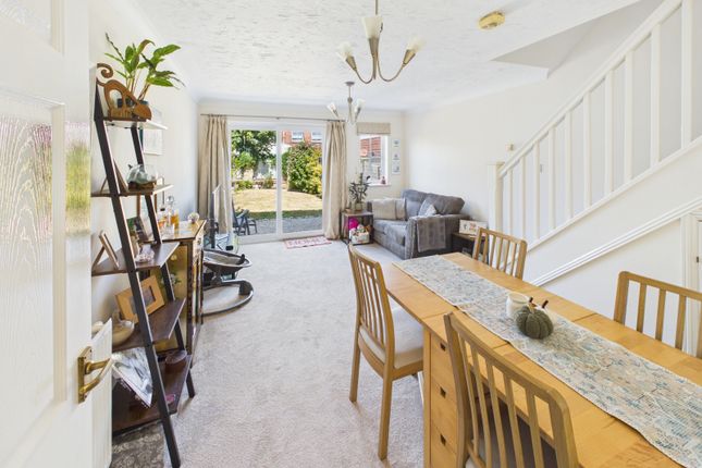 23 Gardenia Drive, Fareham photo 2