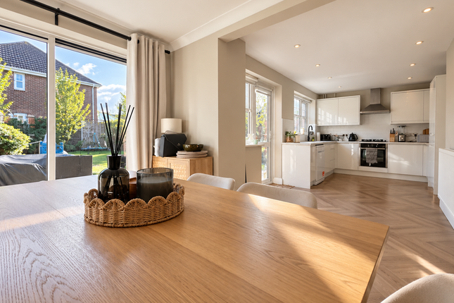 16, Monks Crescent, Leicester photo 2