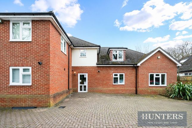 1-bed flat on Flat 2, 418, London Road, Sutton, £280,000