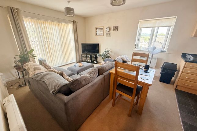 99 Clayton Drive, Abertawe photo 4