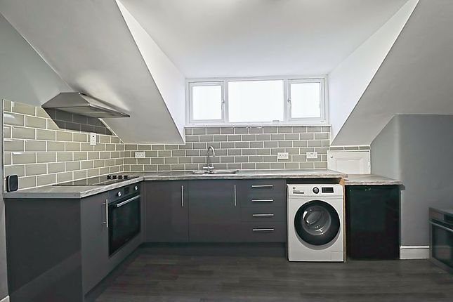 Flat 14, 14, Park Road, Westcliff-On-Sea photo 2