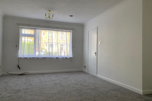 Flat to rent in Edith Road, Ramsgate