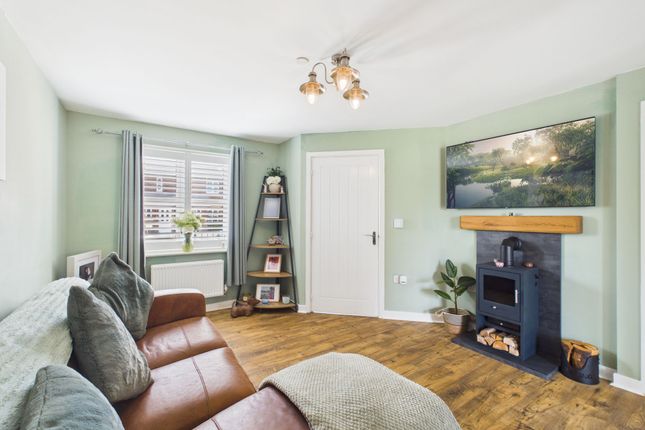 54 Carn Y Cefn, Ebbw Vale photo 2