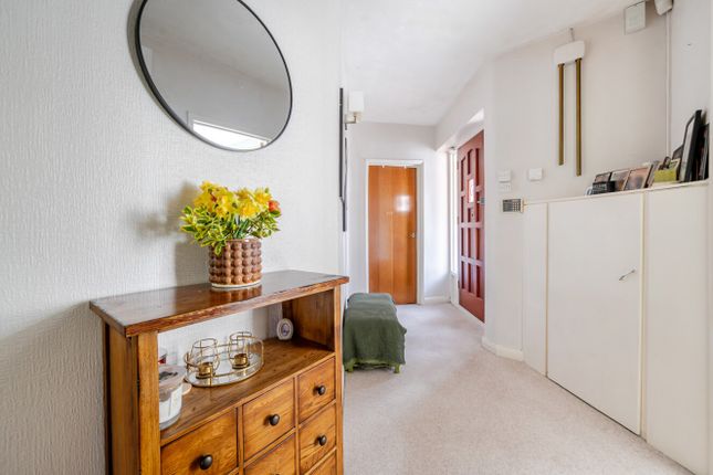 11, Chestnut Avenue, Berkshire photo 4