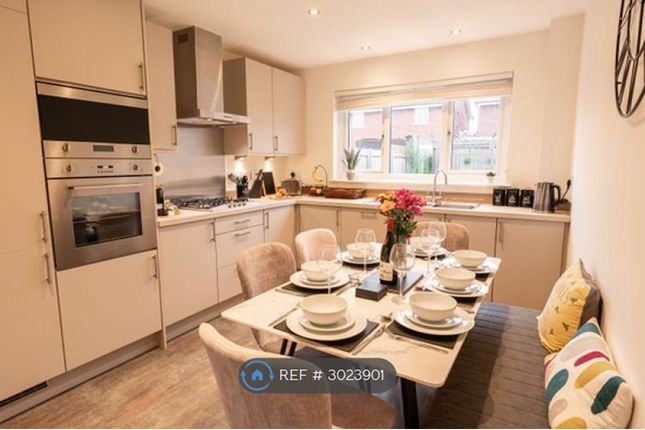 Atholl Duncan Drive, Wirral photo 2