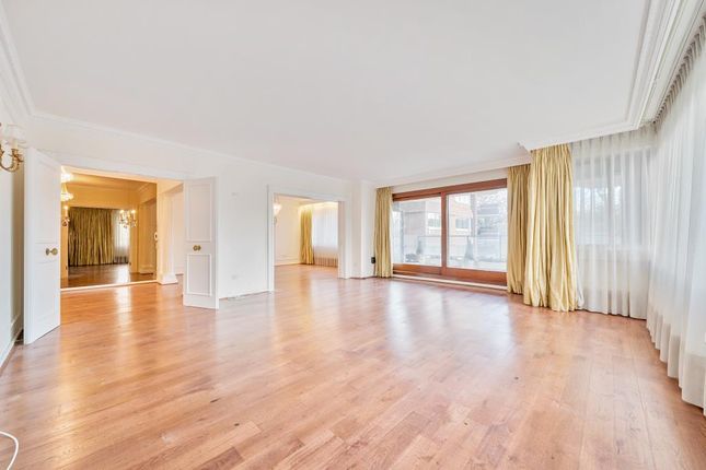 Thumbnail Flat to rent in Avenue Road, St. Johns Wood