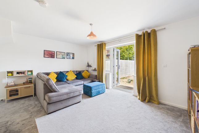 34 Bartlett Place, High Wycombe photo 4