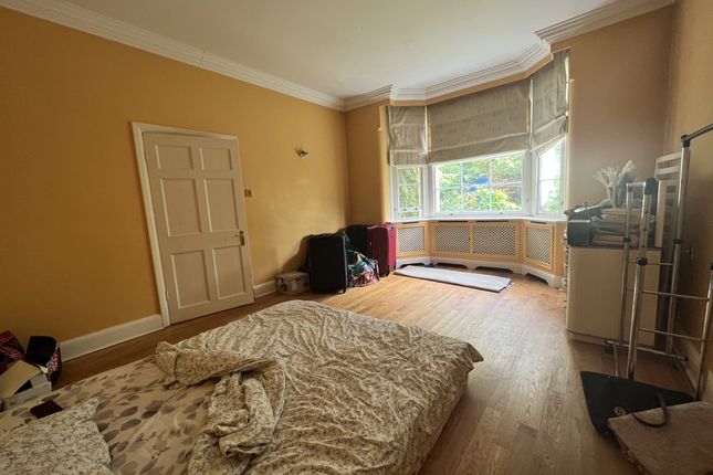 Bungalow to rent in Norwood Road, Southall, Greater London