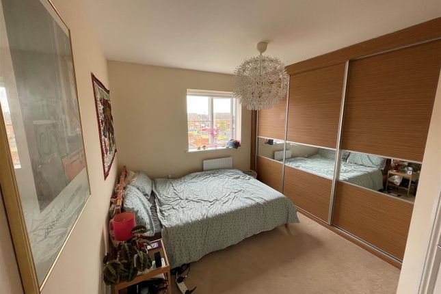 Bed 2.Jpg