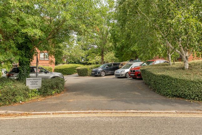 29, Humphrey Middlemore Drive, West Midlands photo 4