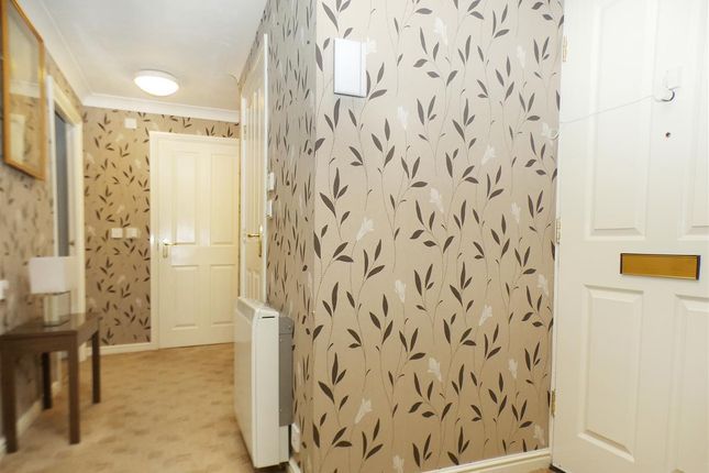 43, Roby Court, Liverpool photo 2