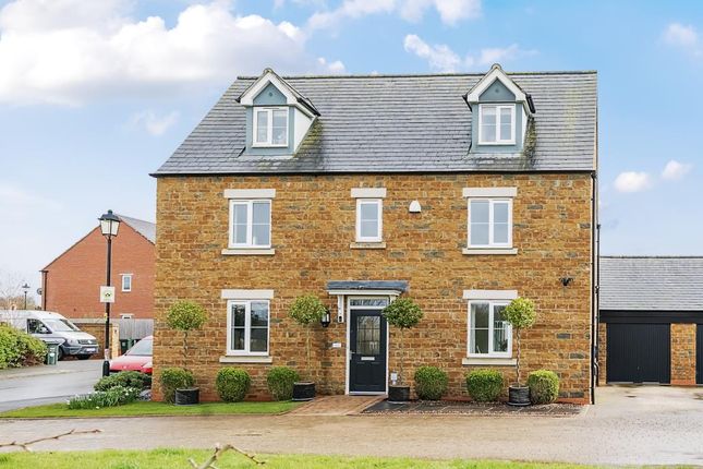 Detached house for sale in Adderbury, Oxfordshire