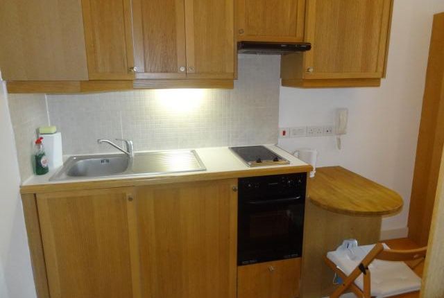 Flat 5, 27 Cartwright Gardens, Bloomsbury photo 4